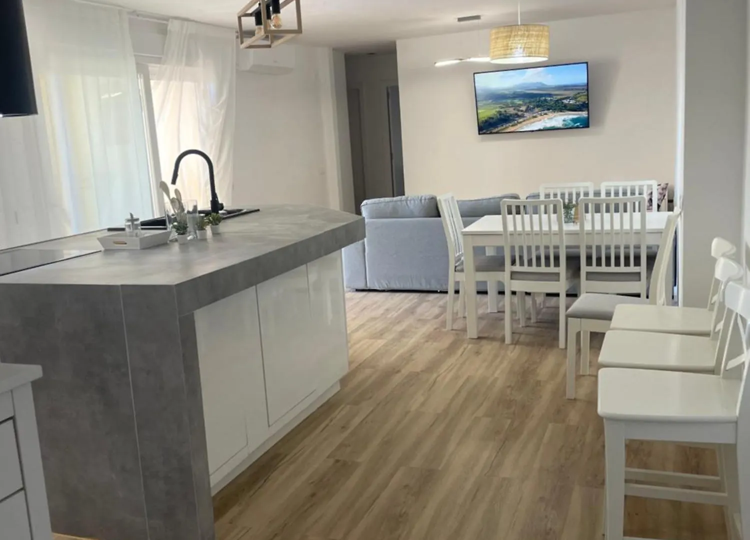 Apartamento 4 Dormitorios 2 Banos Parking Fuengirola