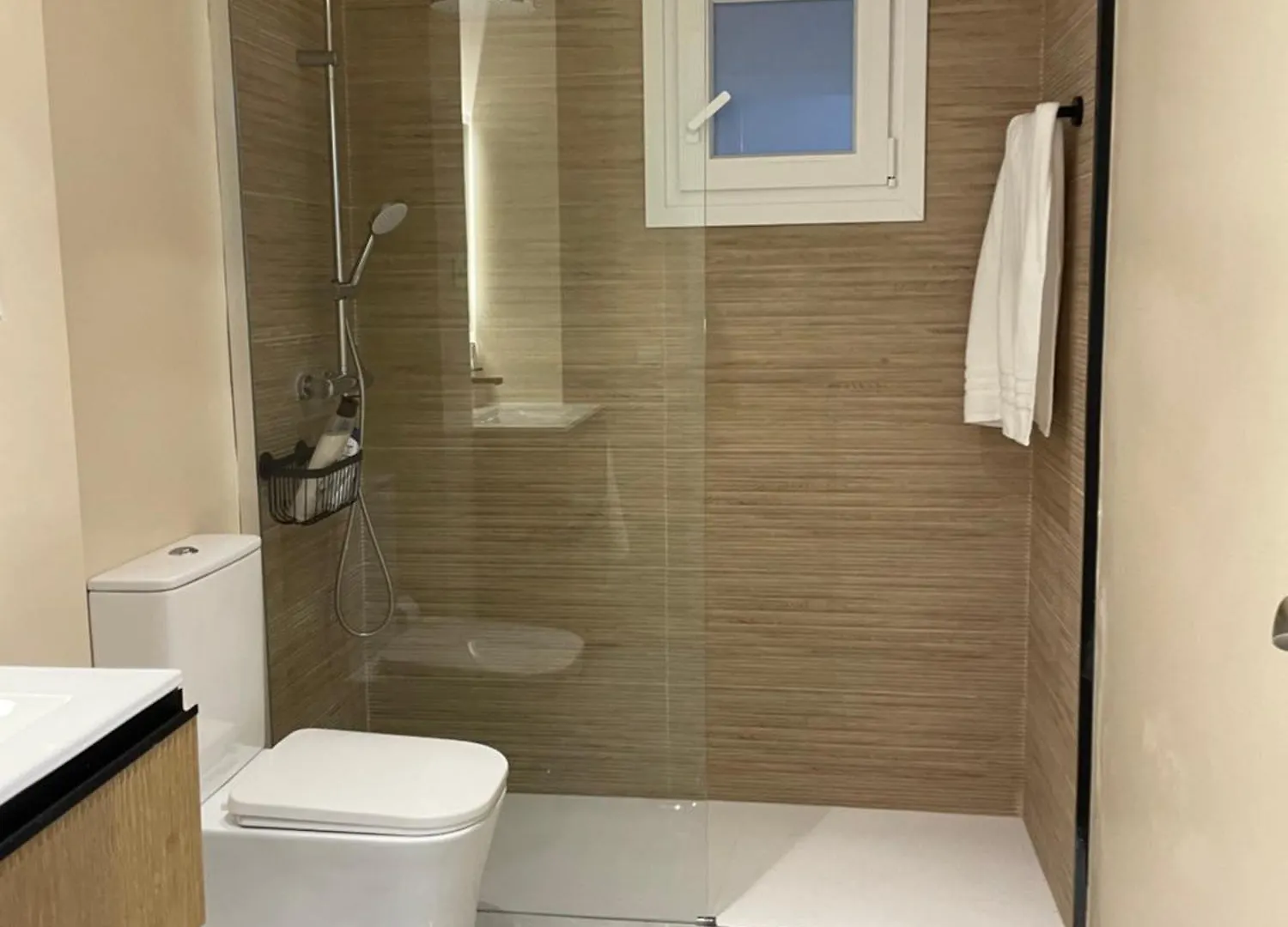 Apartamento 4 Dormitorios 2 Banos Parking Fuengirola Apartment
