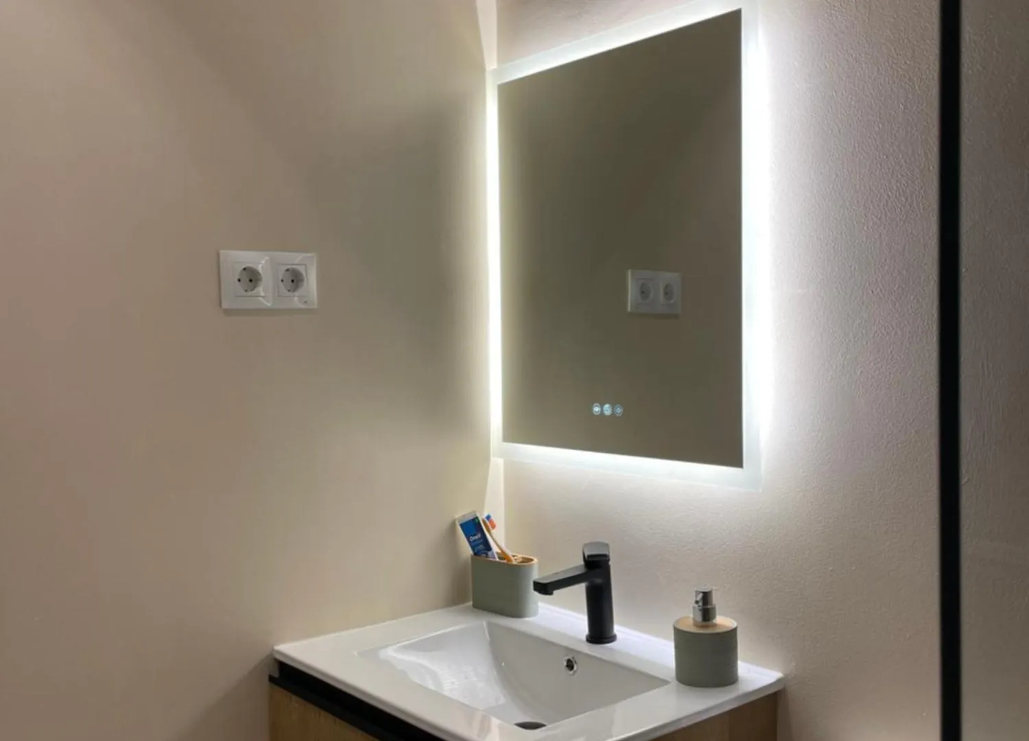 Apartamento 4 Dormitorios 2 Banos Parking Fuengirola Spain
